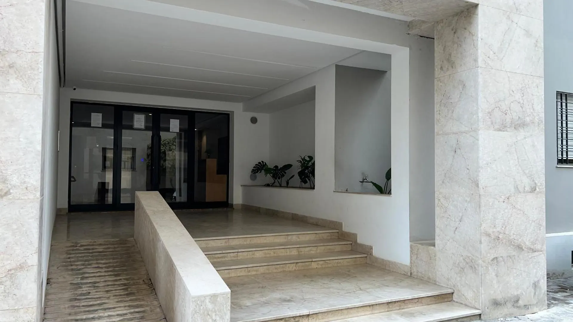 Location Appartement Luxueux תוניס